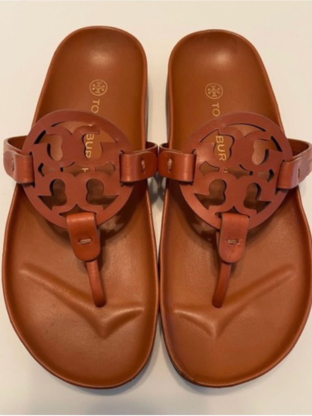 Tory Burch Leather Logo Thong Sandals in Cognac Brown